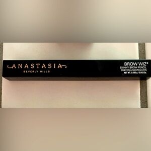 New ANASTASIA BROW PENCIL
